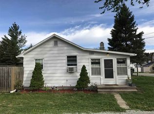 2415 Wolfs Point Dr, Rochester, IN 46975