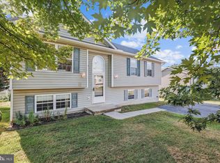 318 Corvette Dr, Martinsburg, WV 25405