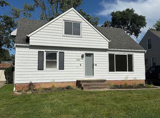 1343 E Miner Rd, Mayfield Heights, OH 44124