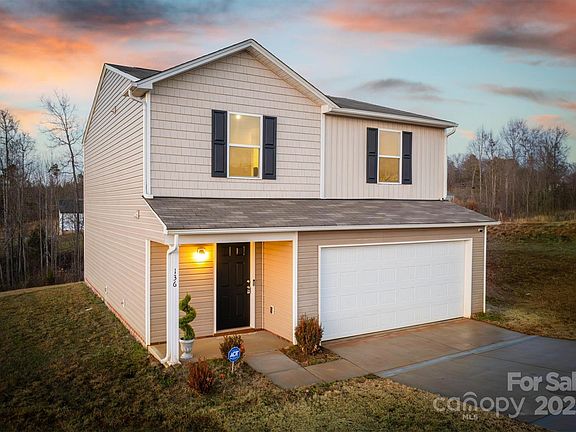 2nd image of 136 Jo Creek Ln