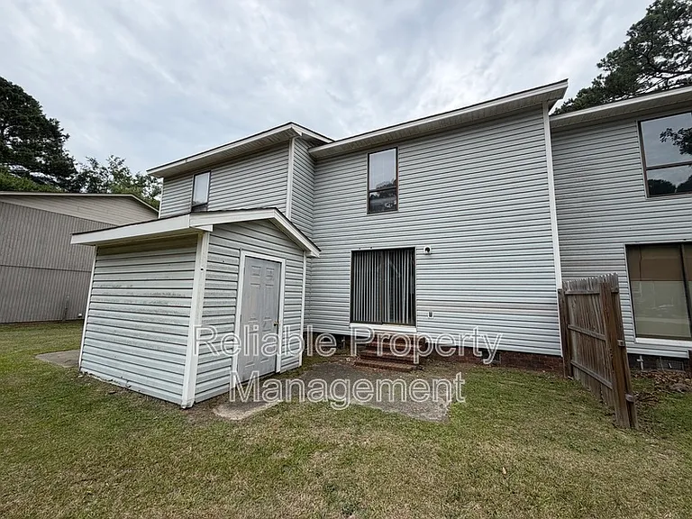 1405 Tangora Ln — Photo 12