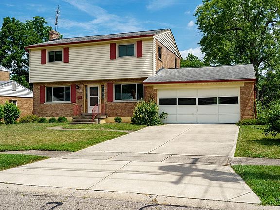 2nd image of 9104 Cherry Blossom Ln