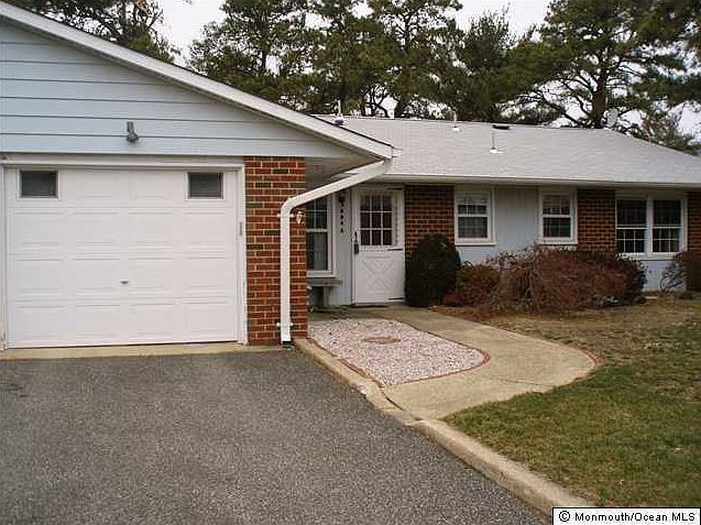 1st image of 994 Argyll Circle #A