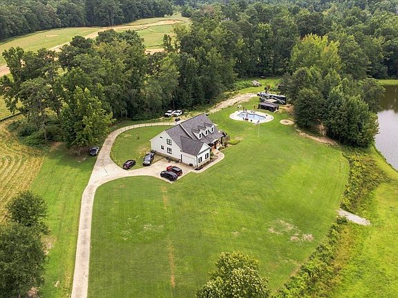 2nd image of 1144 Pine Shadows Dr