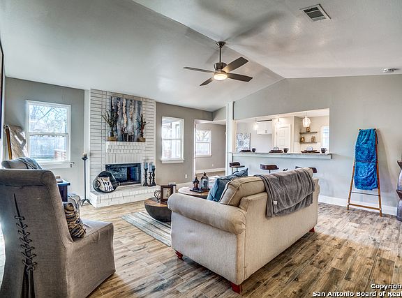 4th image of 14314 Bellcrest Dr