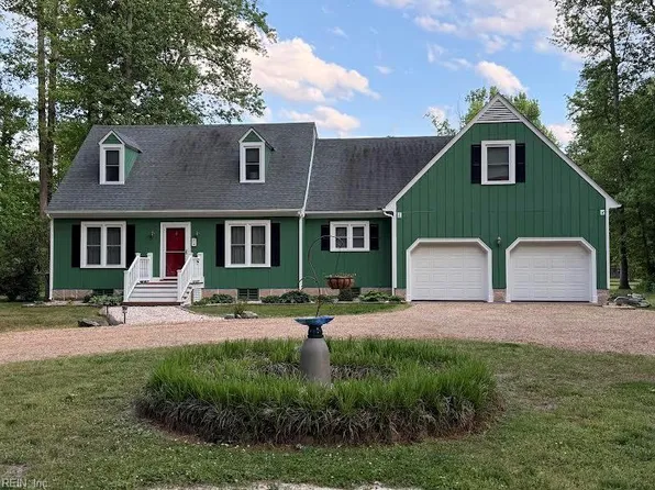 54 Pine Cir, Irvington, VA 22480