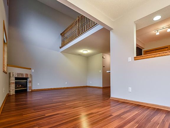 4th image of 640 Monn Ave