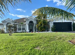 981 SW Mccomkle Avenue, Port Saint Lucie, FL 34953