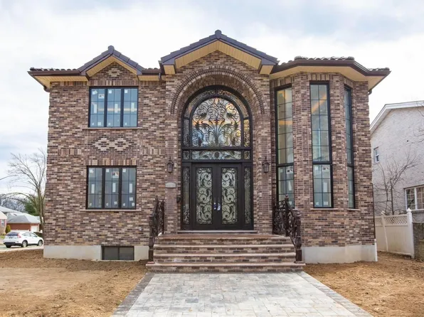 64-04 251st Street, Little Neck, NY 11362