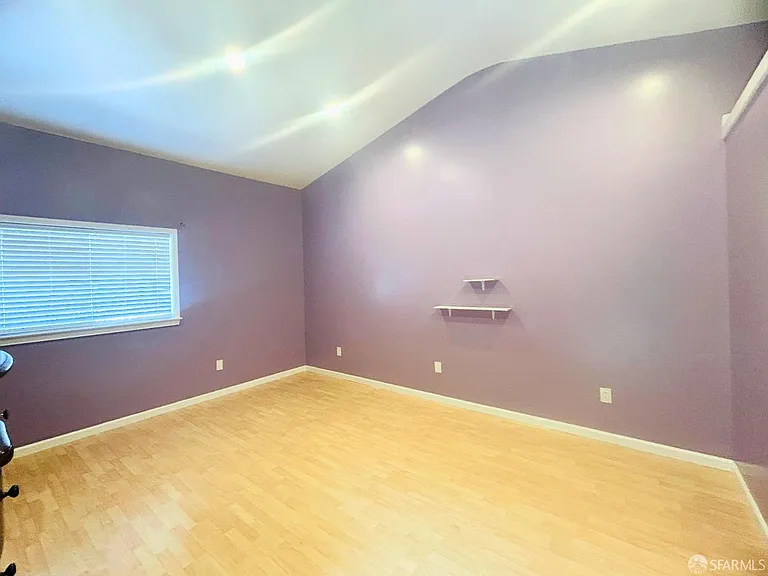 224 Cordova St — Photo 7