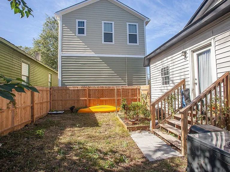 504 Brunswick St — Photo 21