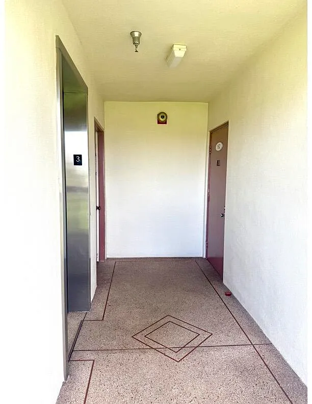Building Photo - 162 Preston E #D