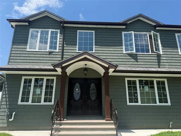 572 Decatur St, Uniondale, NY 11553