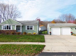 117 37th Ave NW, Rochester, MN 55901