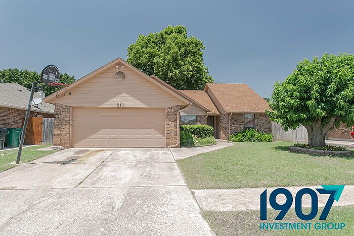 1st image of 1213 SW 133rd St