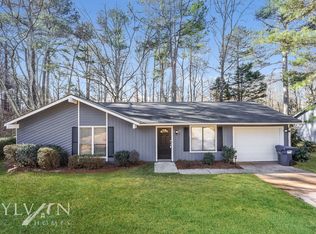 8971 Bentwood Ln, Riverdale, GA 30274