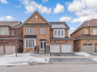 28 Truro Cir, Brampton, ON L7A 4E5