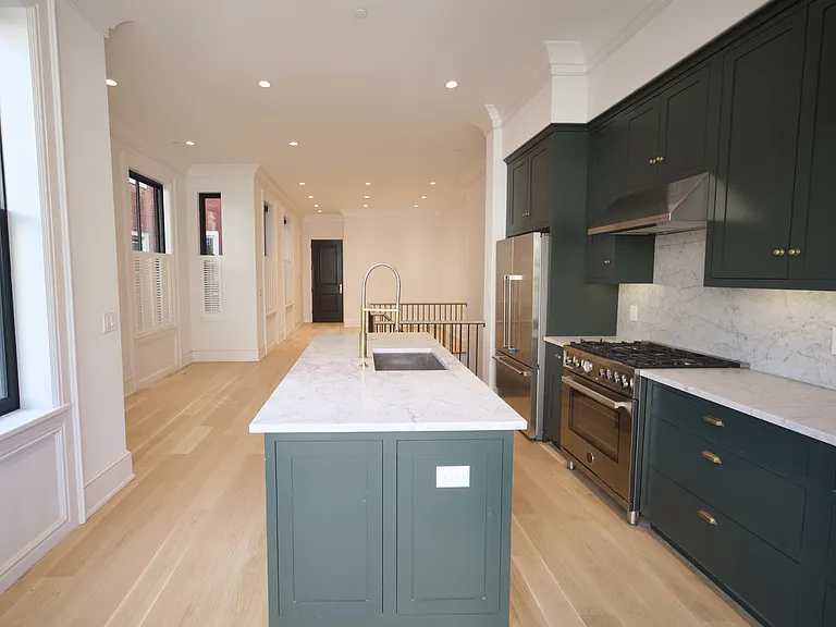 1227 N 6th St #6 — Photo 42