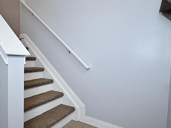 4th image of 10388 Chambersburg Dr