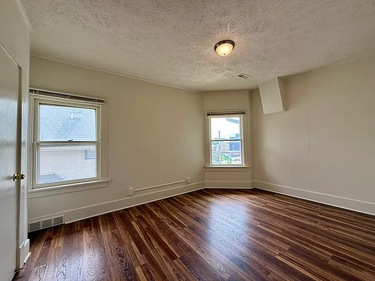 116 N 40th St #2 — Photo 21