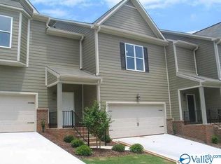 210 Treetop Dr NE, Huntsville, AL 35801