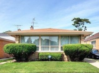 8946 S Chappel Ave, Chicago, IL 60617