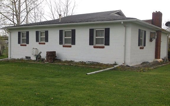5th image of 302 N Marion St