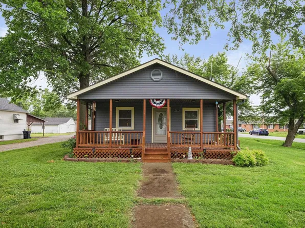 701 Lakin St, Osage City, KS 66523