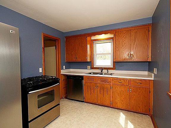3rd image of 6029 Washburn Ave S