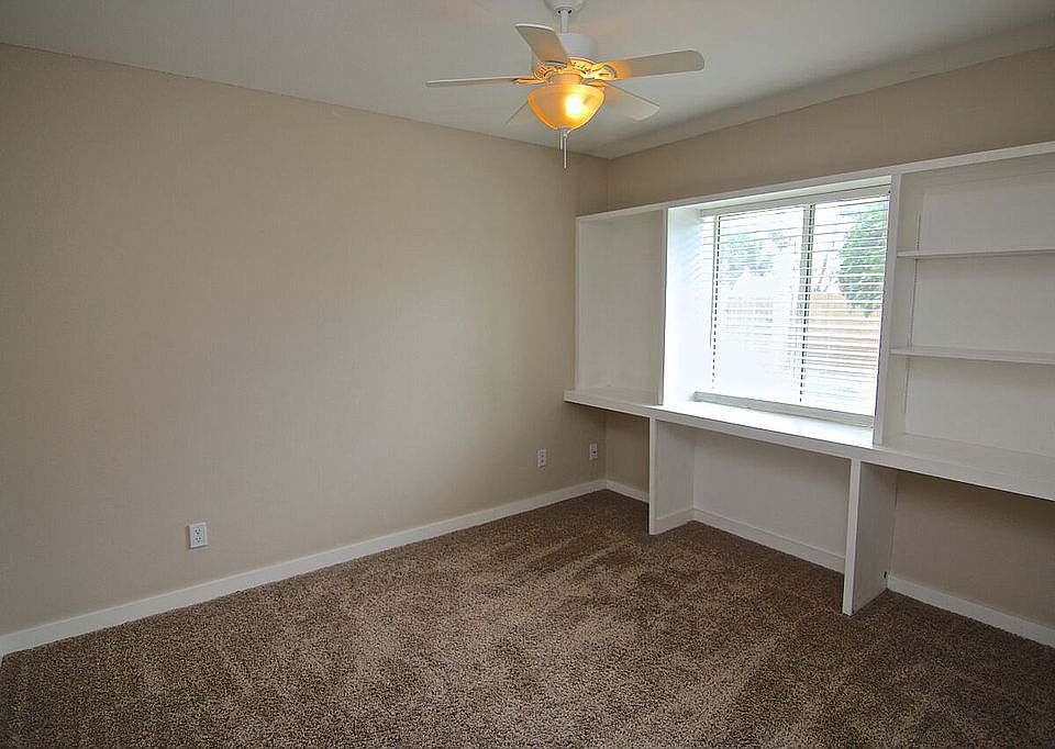 1st image of 10241 N 26th St