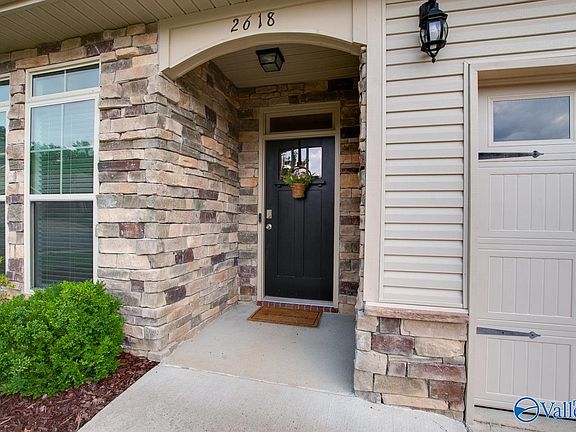 4th image of 2618 W Creek Dr