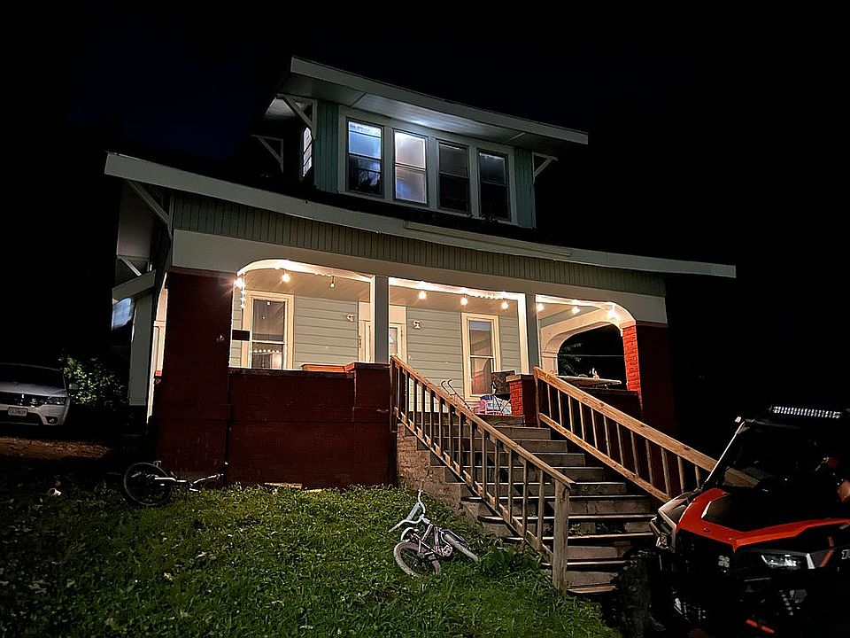 1st image of 406 S 15th St