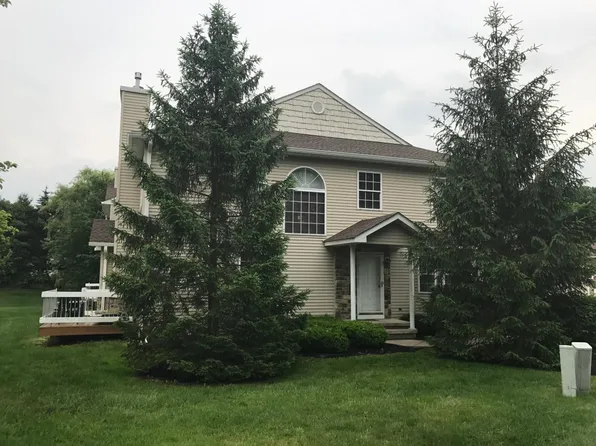 506 Falcongate Dr, Monmouth Junction, NJ 08852