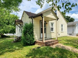 1179 Benton St, Barberton, OH 44203