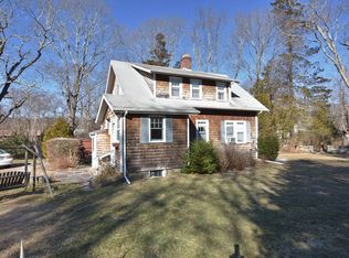 114 Winter St, South Kingstown, RI 02879
