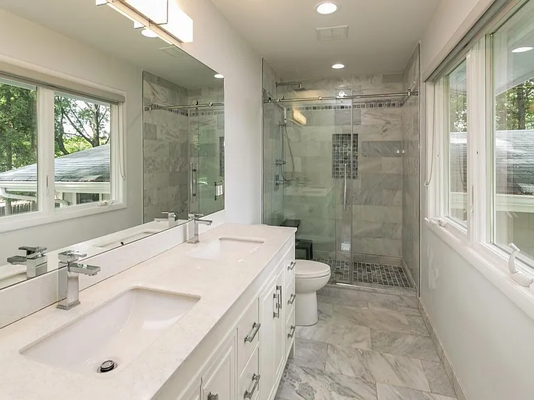 2 Monument Pl — Photo 15