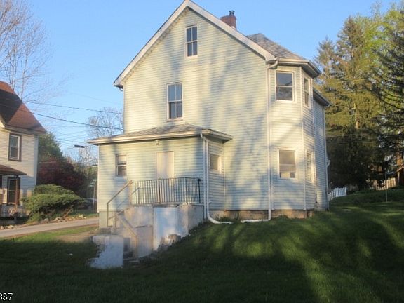 5th image of 35 Vernon Ave