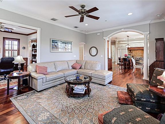 4th image of 26994 McLaughlin Blvd