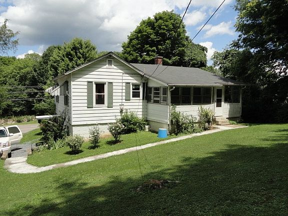 4th image of 924 S Main St