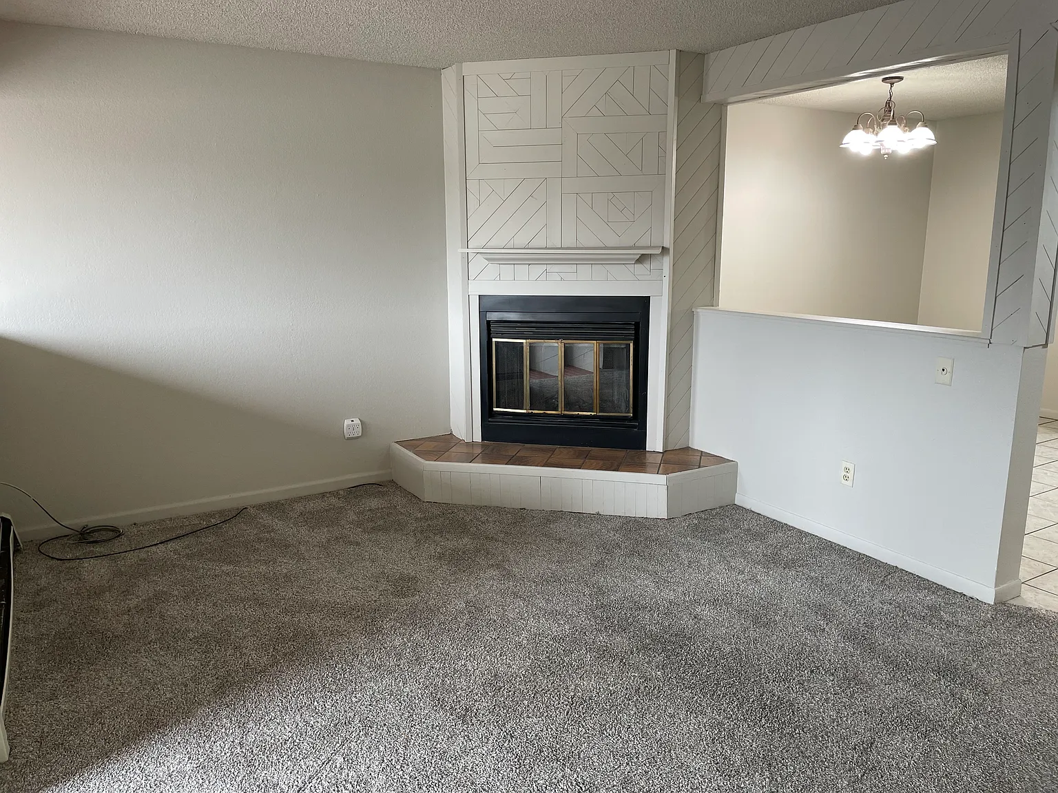 2 bed, 1.5 bath, 1260 sqft, $1,650 — Photo 3