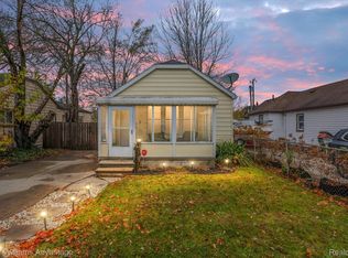 1621 E Evelyn Ave, Hazel Park, MI