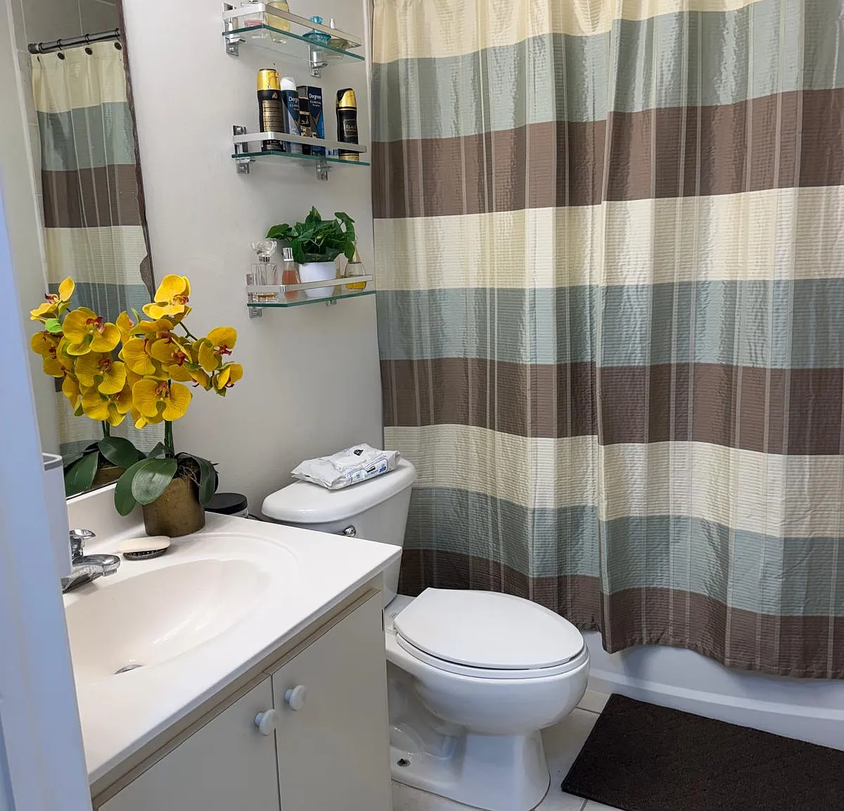 2 bed, 1790 sqft, $2,400 — Photo 4