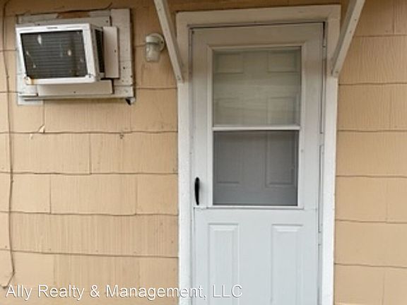 2nd image of 6654 Winkle Ct APT 10