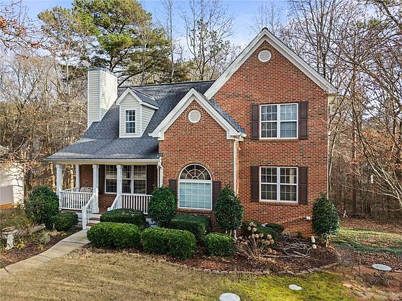 2nd image of 5551 Rose Ridge Ct