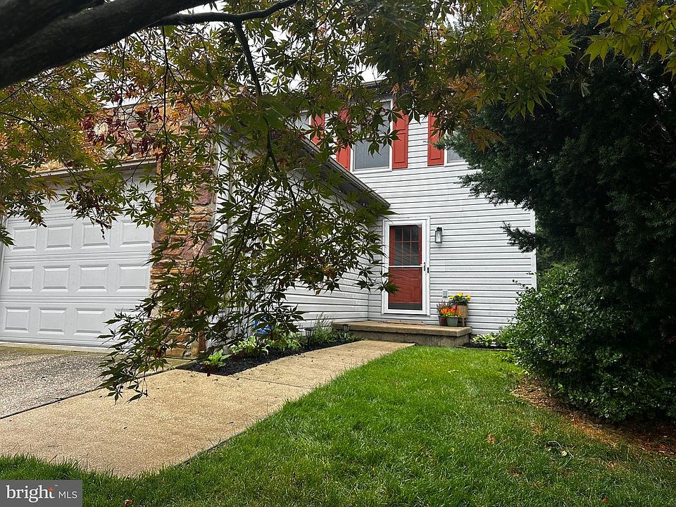 1st image of 436 Springbrook Ct Unit E-1