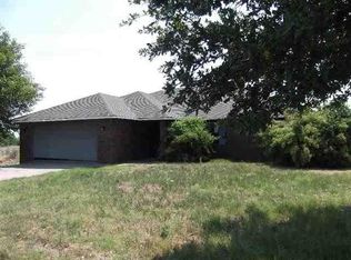 15084 County Road 1400, Apache, OK 73006