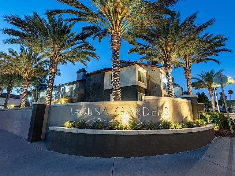 Laguna Gardens Apts. — Photo 32