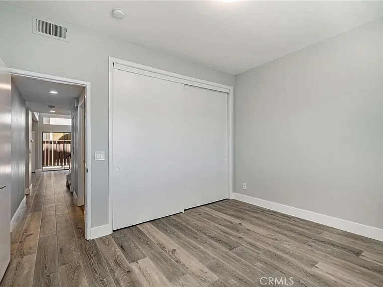 6323 Reseda Blvd #2 — Photo 9