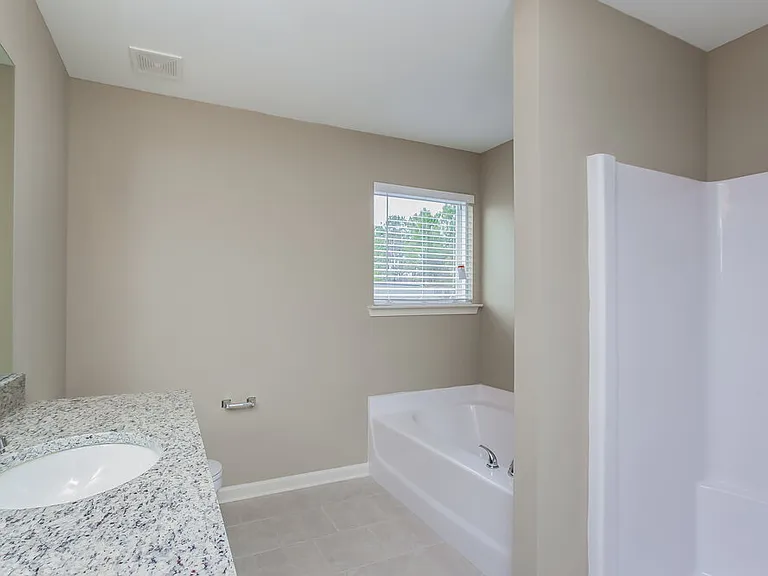124 Hillcrest Cir — Photo 11