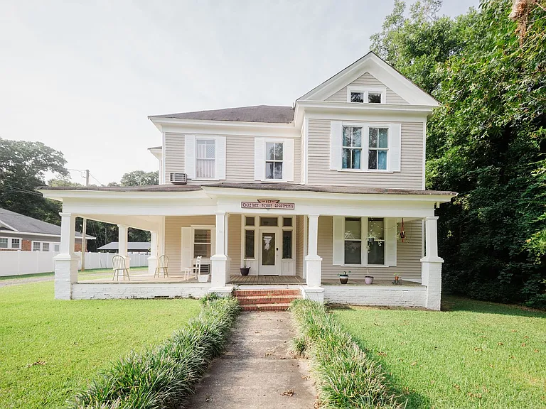 457 Forsyth St — Photo 1
